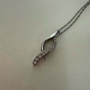 Elegant white gold diamond pendant necklace